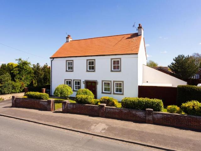 House for sale in Barlby, North Yorkshire