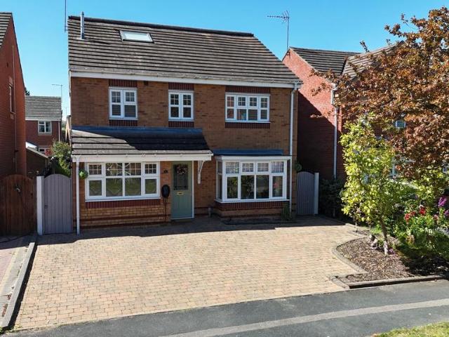 House for sale in Baswich, Staffordshire