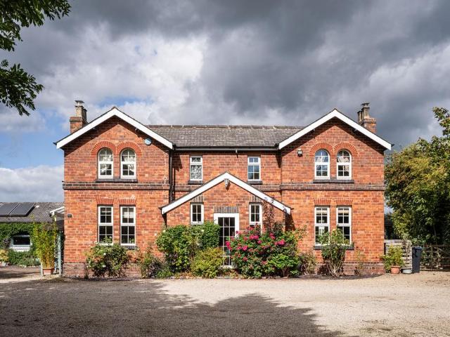 House for sale in Martin Hussingtree, Wychavon