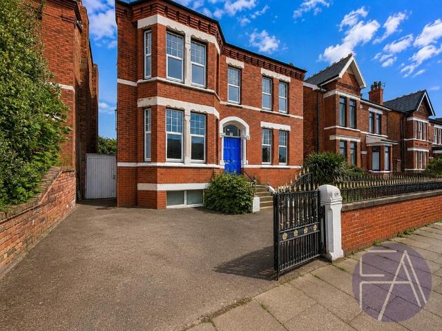 House for sale in Southport, Sefton