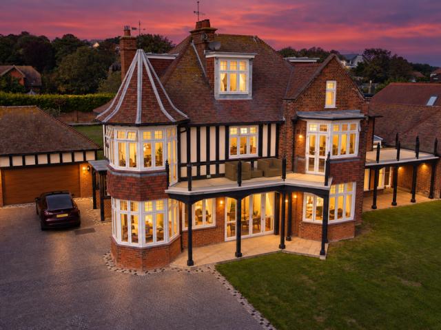 House for sale in Kingsgate, Thanet
