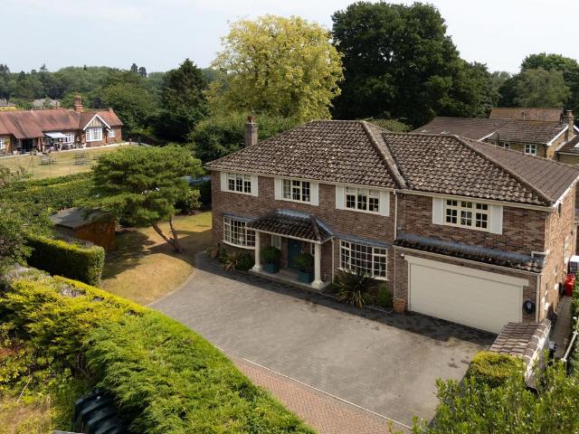 House for sale in Escrick, North Yorkshire