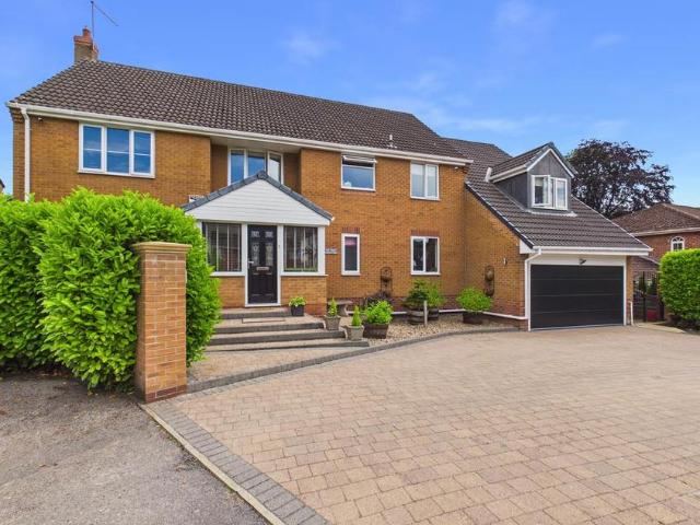 House for sale in Elloughton-cum-Brough, Elloughton
