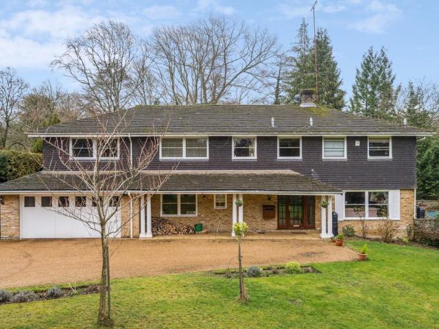 House for sale in Farnham Common, Buckinghamshire