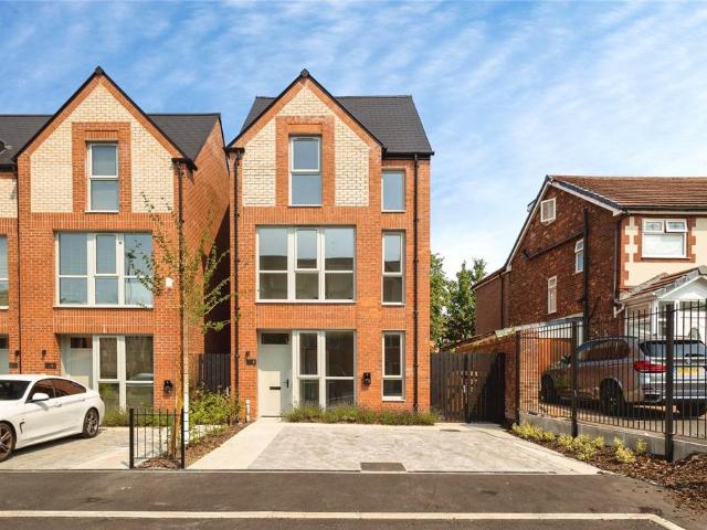 House for sale in Georgia, Greater Manchester