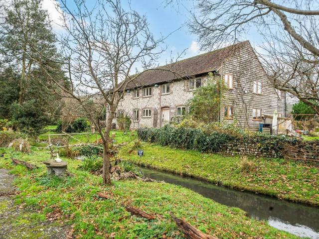 House for sale in Perryfields, West Sussex