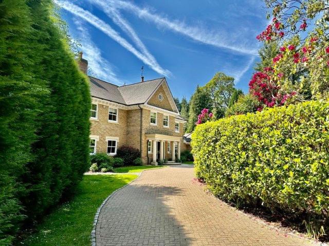 House for sale in Sunninghill and Ascot, Ascot