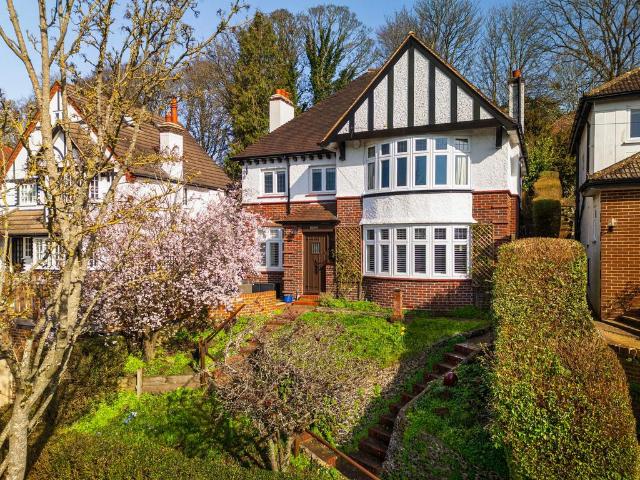 House for sale in London Borough of Croydon, Purley