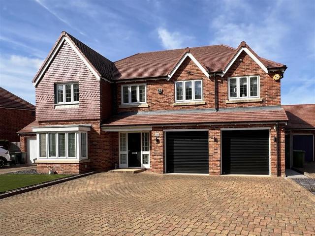 House for sale in Hagley, Bromsgrove