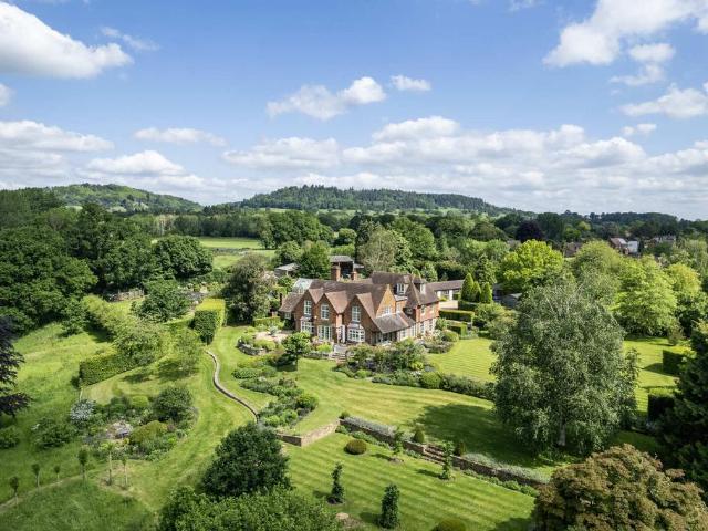 House for sale in Fole, Surrey
