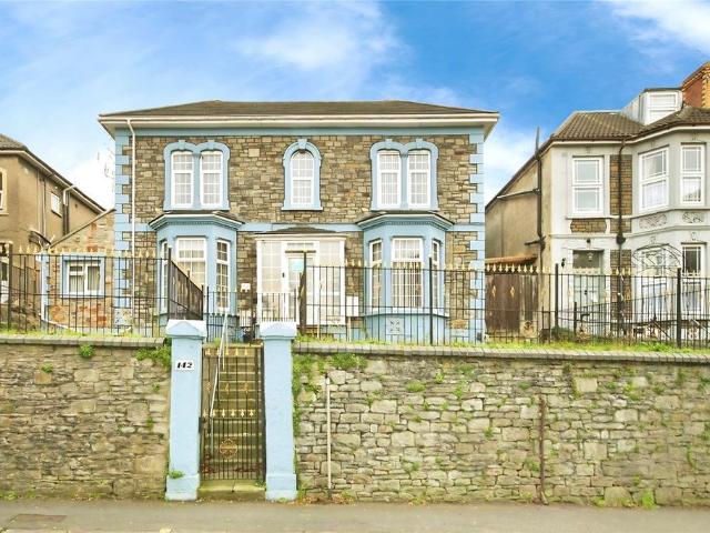 House for sale in Feckenham, City Of Bristol