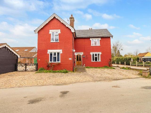 House for sale in East Tuddenham, Norfolk