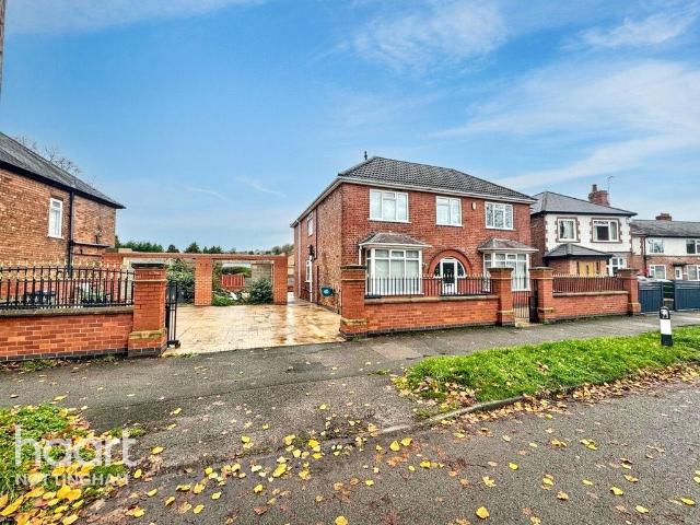 House for sale in Gedling, East Midlands