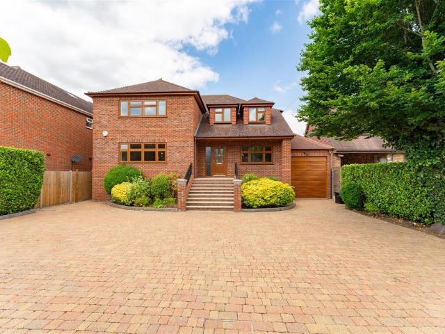 House for sale in Wraysbury