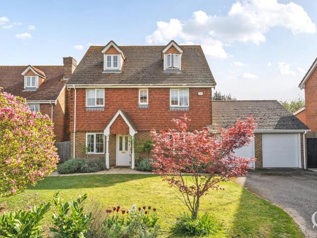 House for sale in Oad Street, Kent