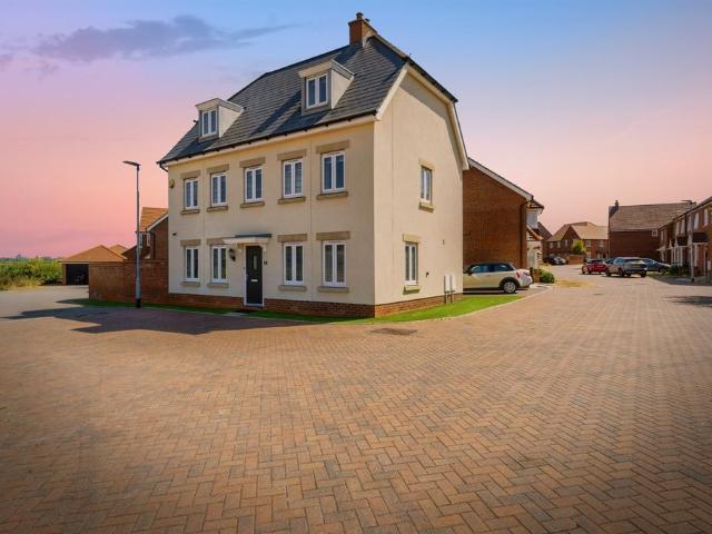 House for sale in Bedford