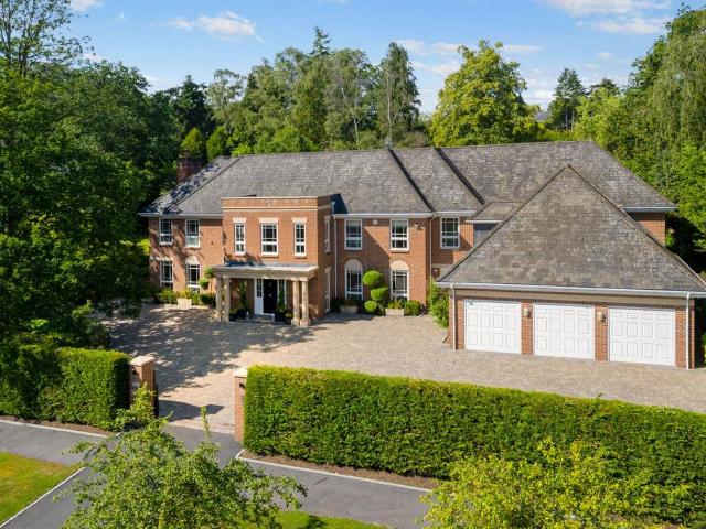 House for sale in Sunningdale
