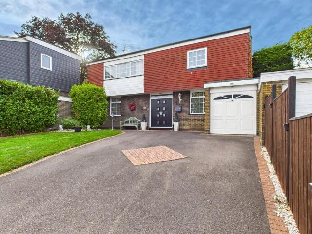 House for sale in Little Sandhurst