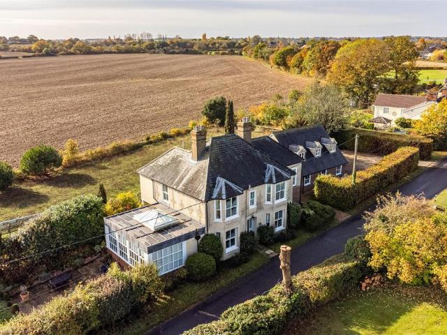 House for sale in Felsted, Duton Hill