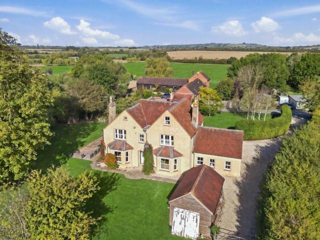 House for sale in Berryfields, Waddesdon