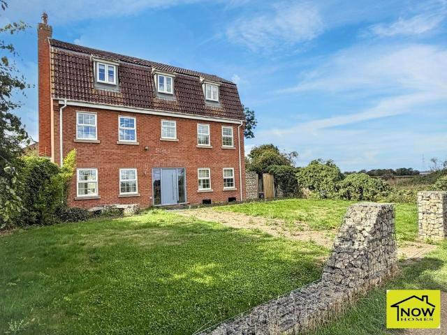 House for sale in Long Bennington, South Kesteven