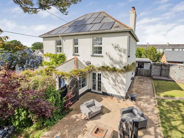 House for sale in Kingsteignton, Teignbridge