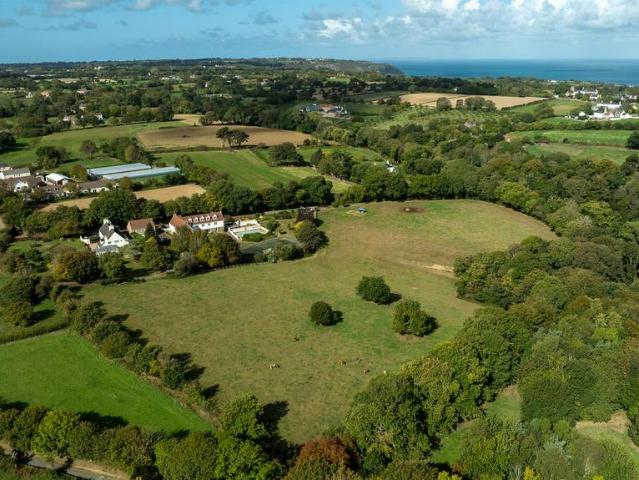 House for sale in St Martin, Cornwall