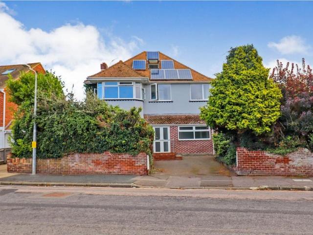 House for sale in Acol, Kent