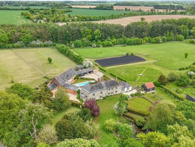 House for sale in Chelmondiston, Suffolk