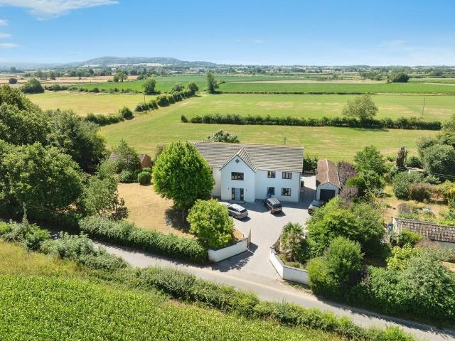 House for sale in Slimbridge, Stroud