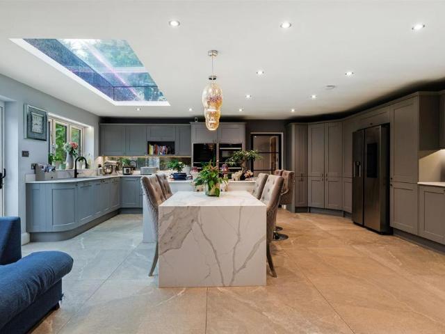 House for sale in Sunninghill and Ascot, Sunninghill