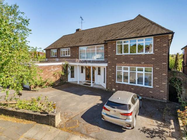 House for sale in London Borough of Barnet, Greater London