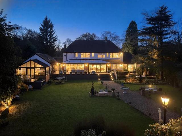 House for sale in Wilmslow Park, Wilmslow