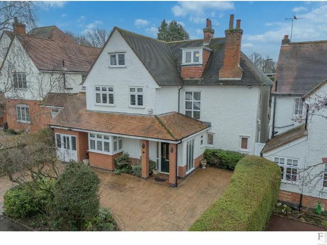 House for sale in Oadby, Leicestershire
