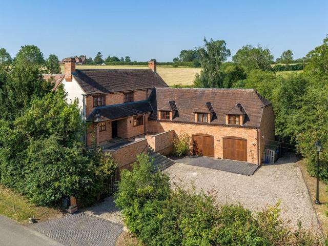 House for sale in Crookhill, Worcestershire