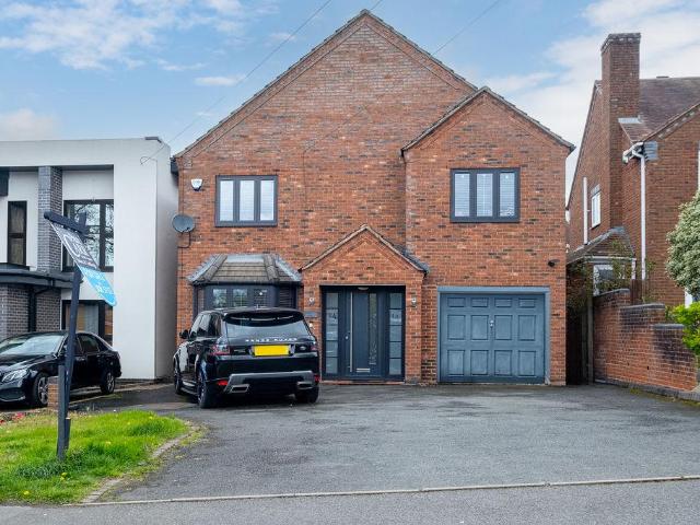 House for sale in Gun Hill, Warwickshire