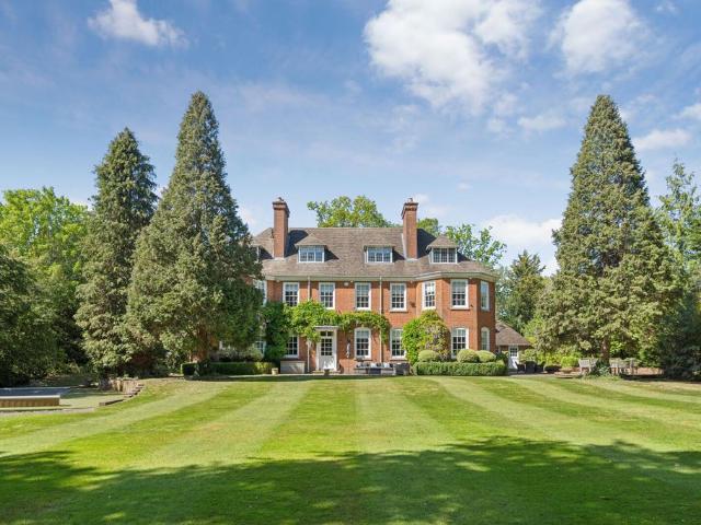 House for sale in Widmore Green, Greater London