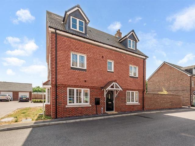 House for sale in Barnham, Arun