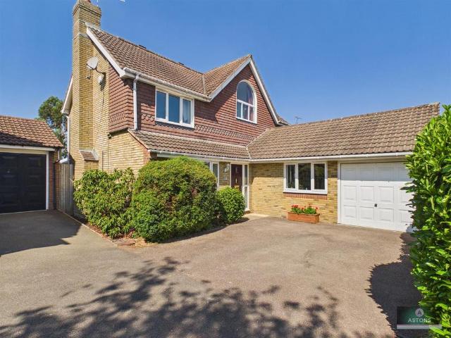 House for sale in Glynde, West Sussex