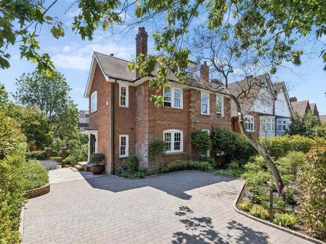 House for sale in West Hampstead, Greater London