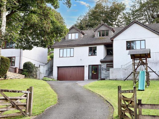 House for sale in Gluvian, St Columb Major