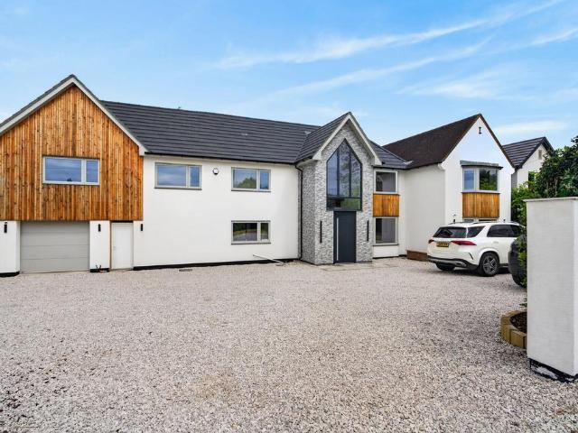 House for sale in Kedleston, East Midlands
