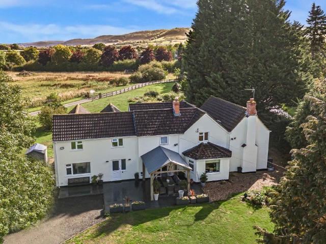 House for sale in School House, Gloucestershire