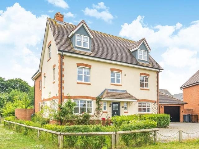 House for sale in Barton Stacey, Hampshire