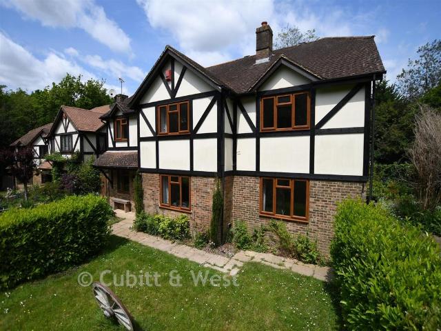 House for sale in Glynde, West Sussex