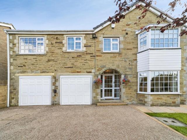 House for sale in Cullingworth, West Yorkshire