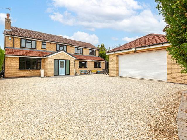 House for sale in Glenfields, Pinfold