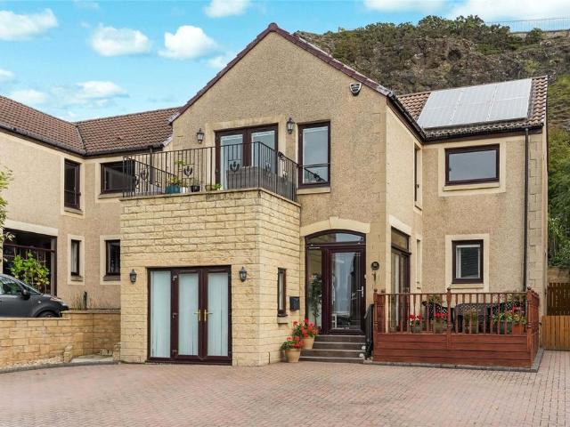 House for sale in Kinghorn, Scotland