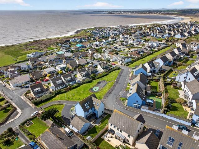 House for sale in Ogmore-by-sea, Wales