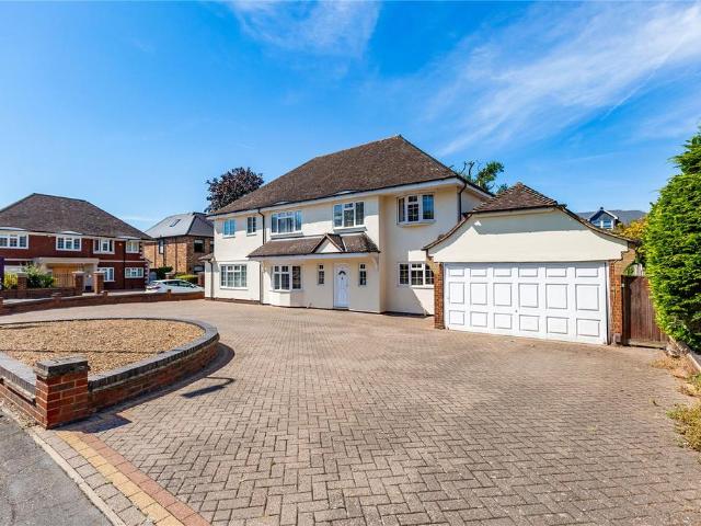 House for sale in Emerson Park, Greater London